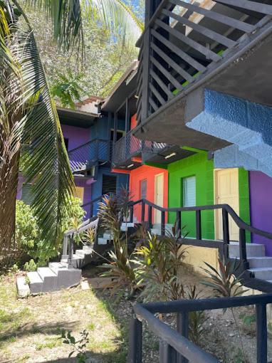 Airport Inn Roatan ภายนอก รูปภาพ